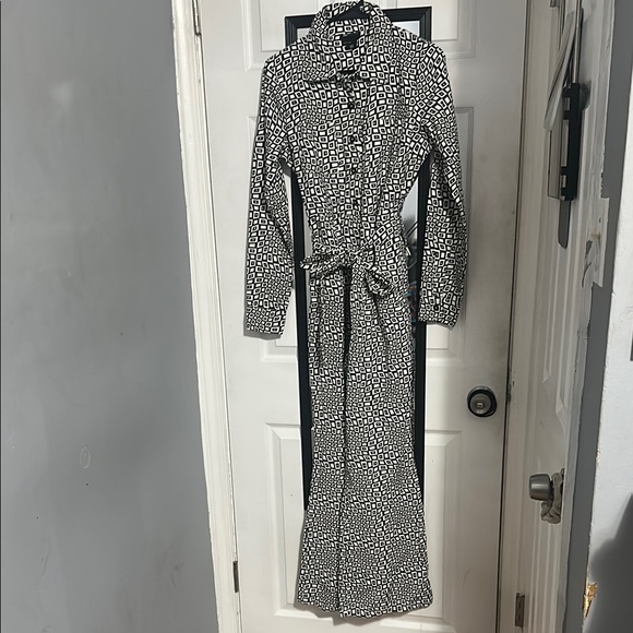 Elegant Black and White Patterned Boilersuit - Picture 1 of 3